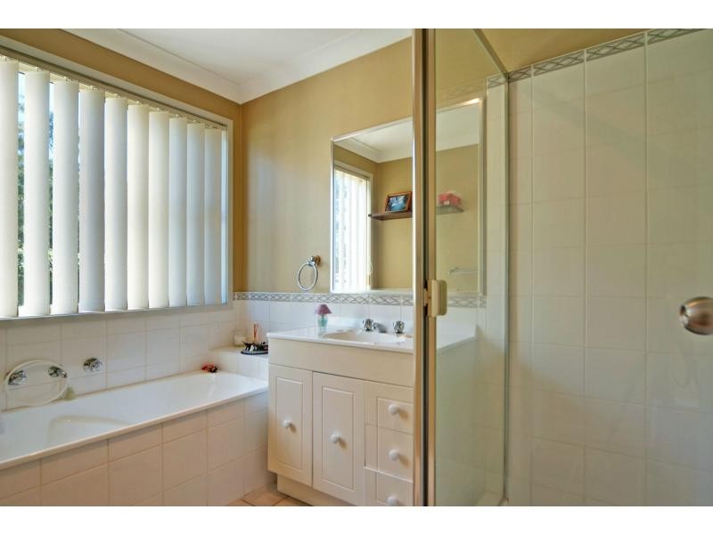 5 Kembla Close, Nowra NSW 2541