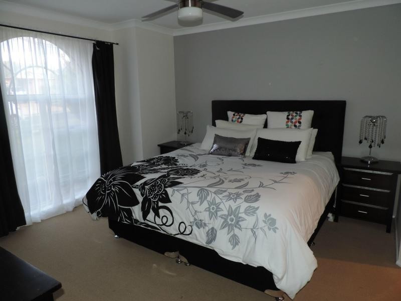 36 Kardella Avenue, Nowra NSW 2541
