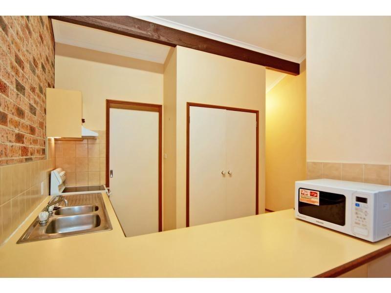 16/27 Bowada Street, Bomaderry NSW 2541