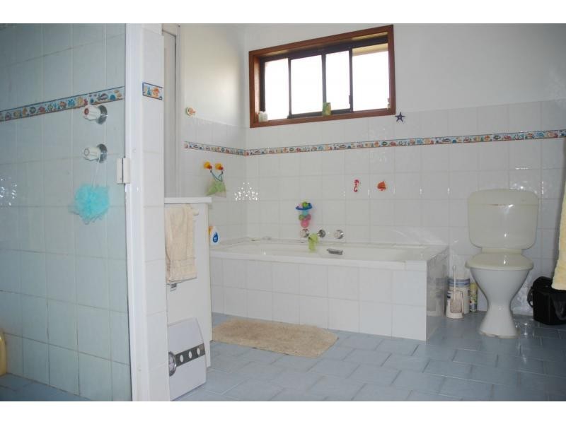7 Chatsworth Crescent, North Nowra NSW 2541