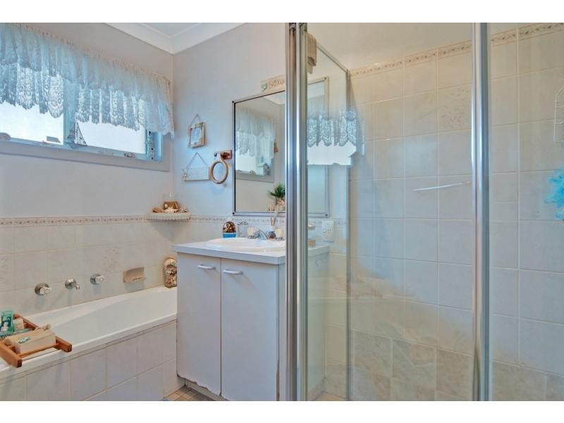 37 Peak Avenue, North Nowra NSW 2541