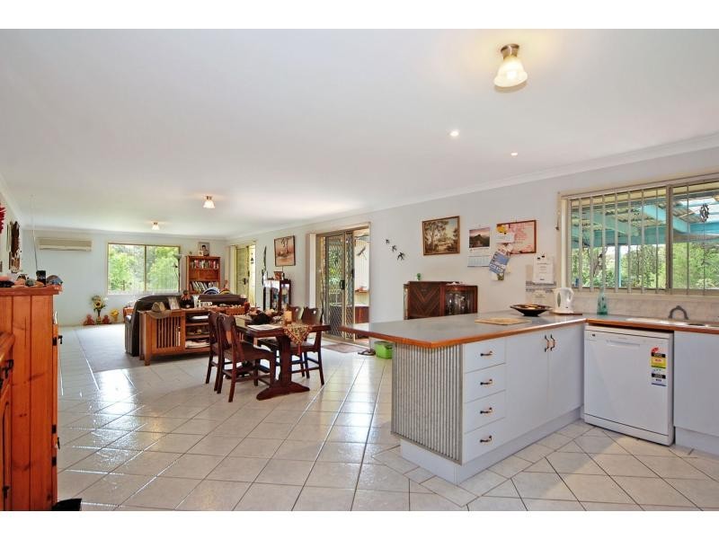 11 Jaycee Avenue, Nowra NSW 2541