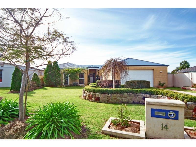 14 The Garden Walk, Worrigee NSW 2540