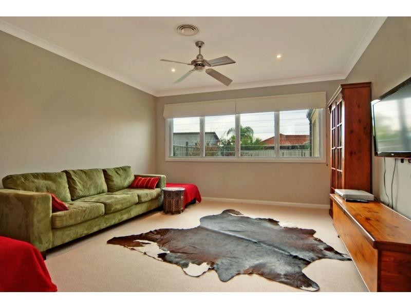 14 The Garden Walk, Worrigee NSW 2540