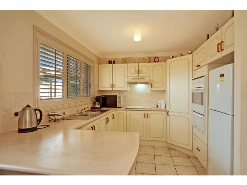 94 Jasmine Drive, Bomaderry NSW 2541