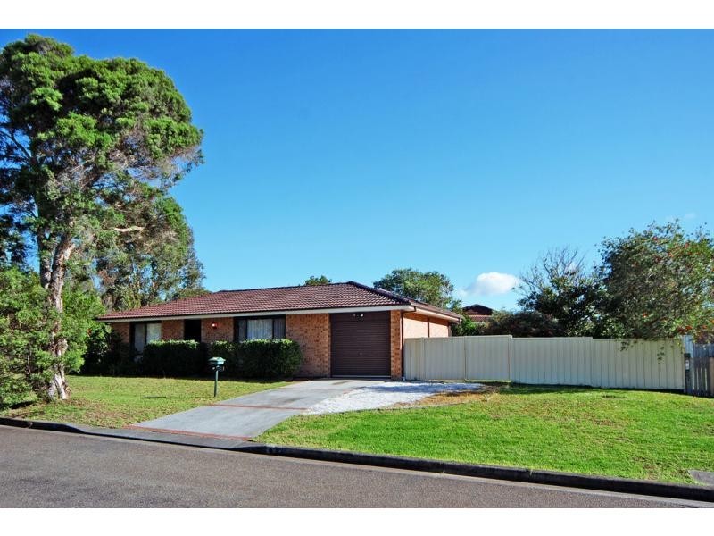 2 Melaleuca Place, Bomaderry NSW 2541