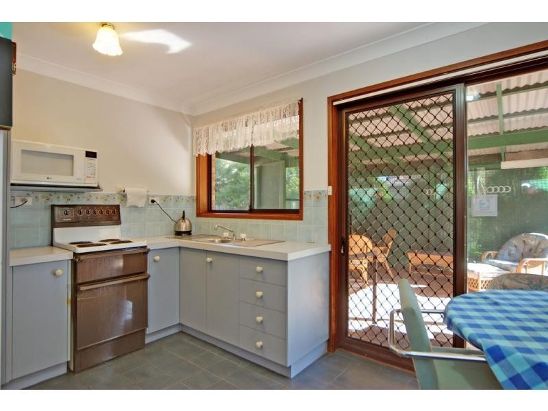 2 Melaleuca Place, Bomaderry NSW 2541