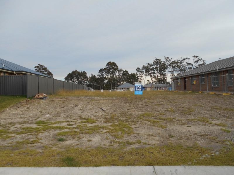 6 Firetail Road, South Nowra NSW 2541