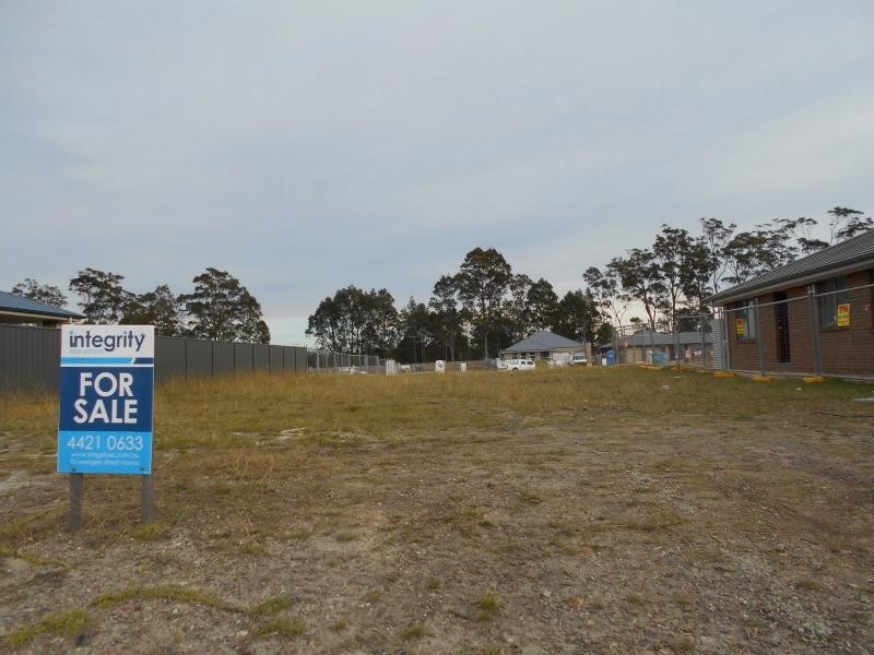 6 Firetail Road, South Nowra NSW 2541