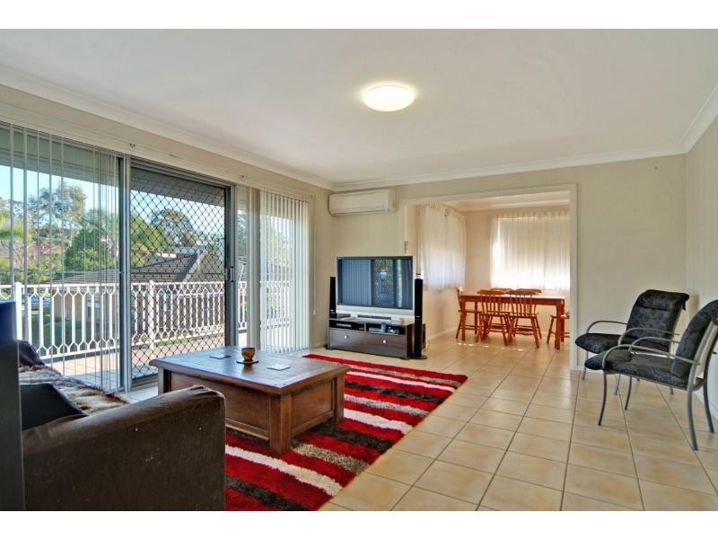 18 Colyer Avenue, Nowra NSW 2541