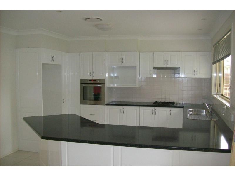 2 Guinea Flower Crescent, Worrigee NSW 2540