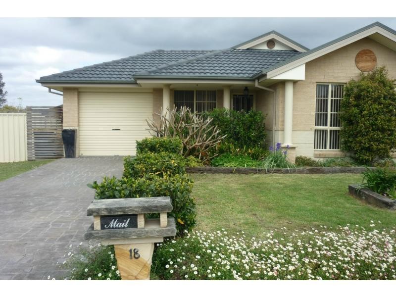 18 Guinea Flower Crescent, Worrigee NSW 2540