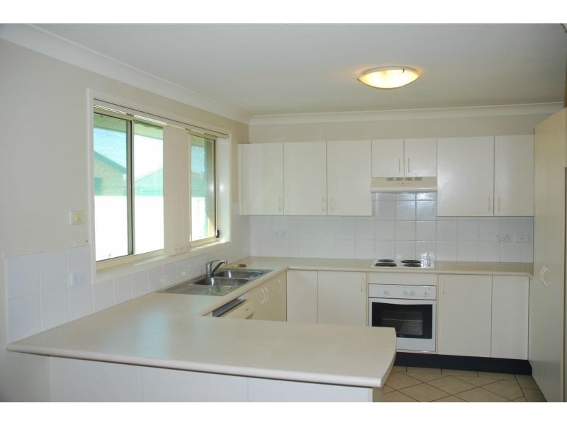 5 Guinea FLower Crescent, Worrigee NSW 2540