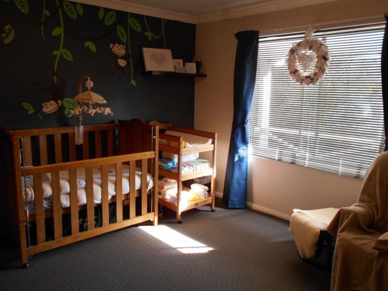 6 Sutherland Drive, North Nowra NSW 2541