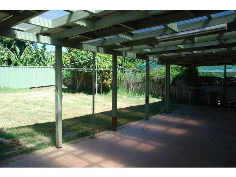 12 Seccombe Street, Nowra NSW 2541