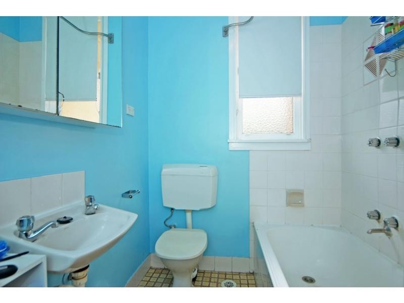37 Worrigee Street, Nowra NSW 2541