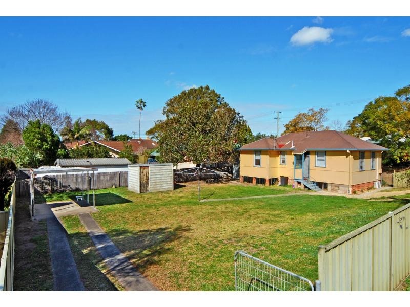 37 Worrigee Street, Nowra NSW 2541