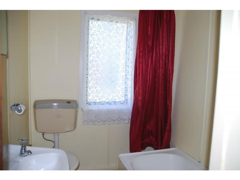 12 Quiberon Street, Nowra NSW 2541