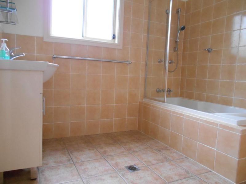 17a Karowa Street, Bomaderry NSW 2541