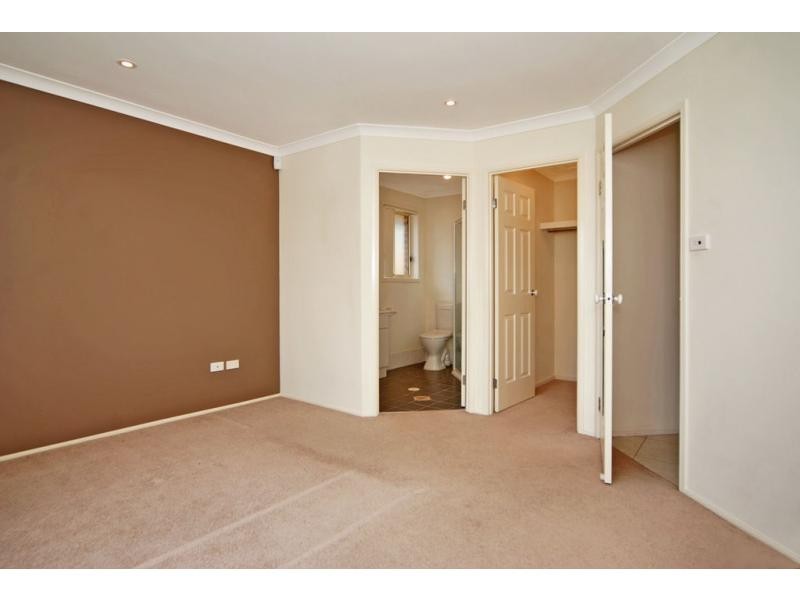 18 Kardella Avenue, Nowra NSW 2541