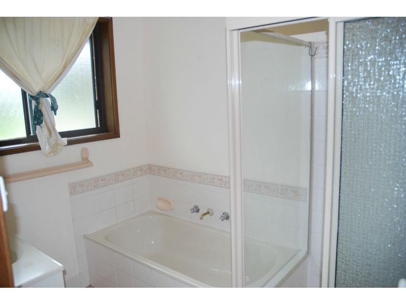 5 Calymea Street, Nowra Hill NSW 2540