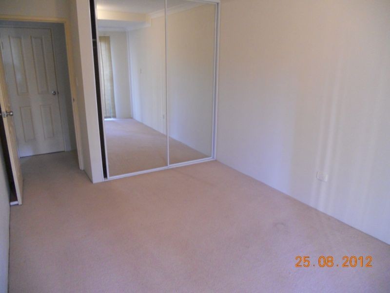 11/8-10 Bigge Street, Warwick Farm NSW 2170