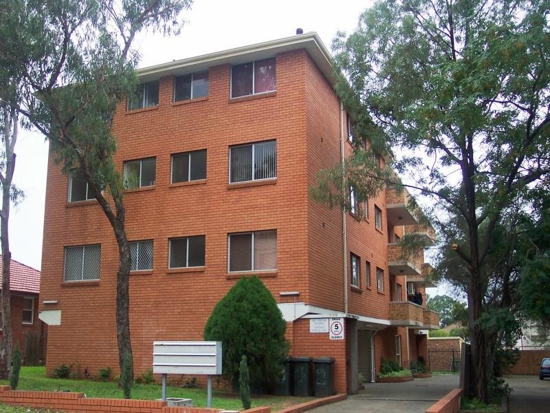 Unit 2/20-22 Charles Street, Liverpool NSW 2170