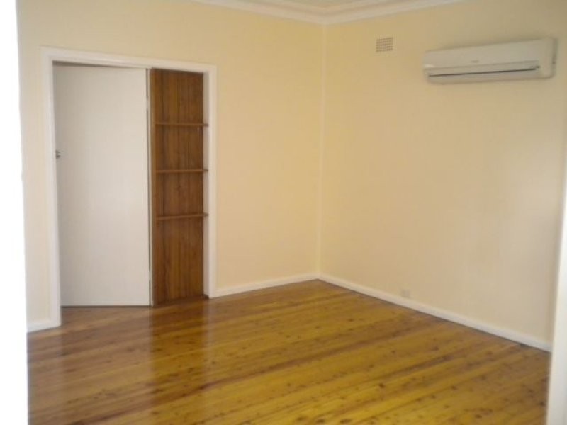 6 Grimson Crescent, Liverpool NSW 2170