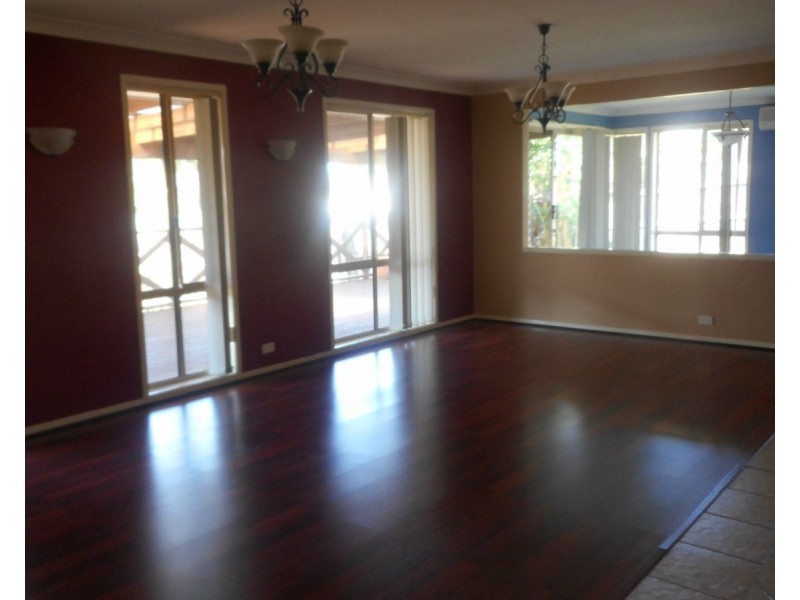 9 Mathinna Circuit, West Hoxton NSW 2171