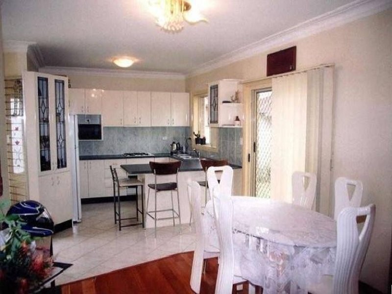 8B Reserve Road, Casula NSW 2170