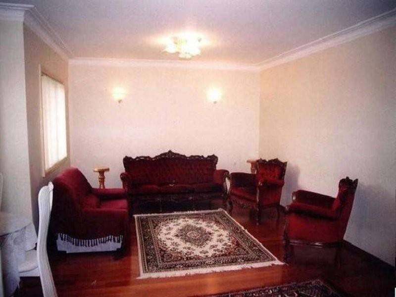 8B Reserve Road, Casula NSW 2170