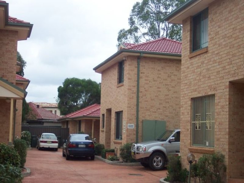 8/160 Meadows Road, Mount Pritchard NSW 2170