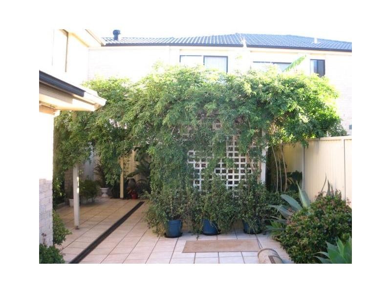 25 Gascogne Street, Prestons NSW 2170