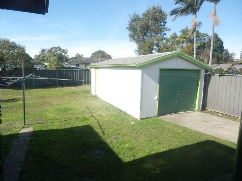 11 Williamson Crescent, Warwick Farm NSW 2170