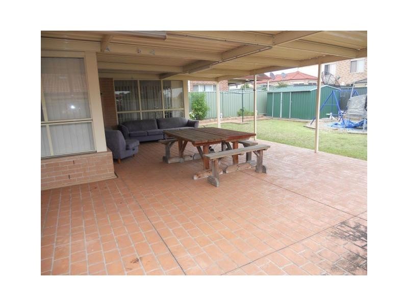 West Hoxton NSW 2171