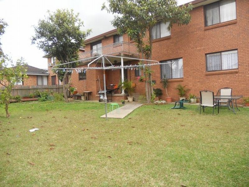 Edensor Park NSW 2176