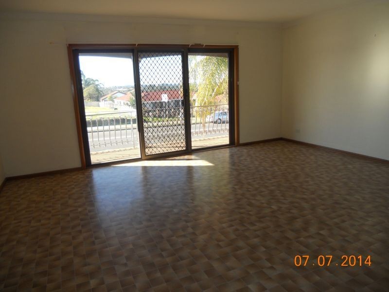 Edensor Park NSW 2176