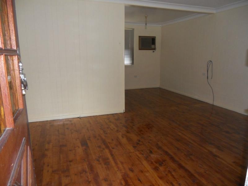 10 Maxwells Avenue, Ashcroft NSW 2168