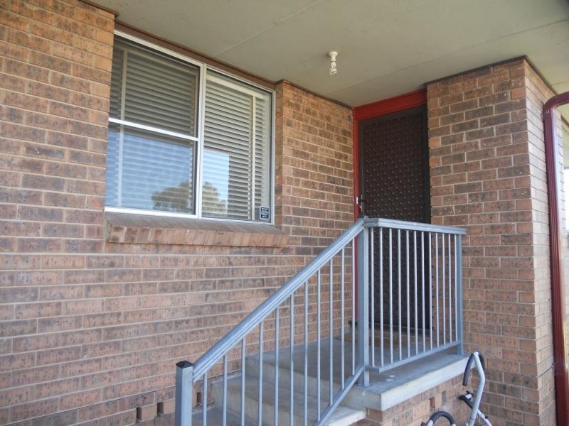 Duplex 4/55 Mathews Avenue, Heckenberg NSW 2168