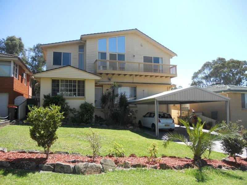 25 Phoenix Crescent, Casula NSW 2170