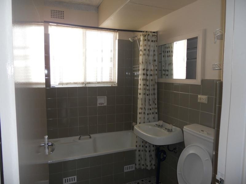 Unit 3/23 Norfolk Street, Liverpool NSW 2170