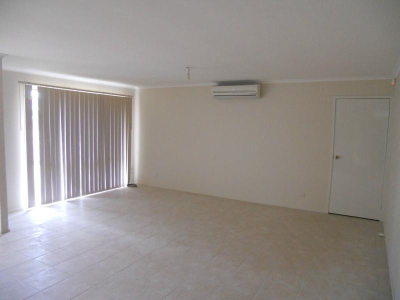 287 Whitford Road, Green Valley NSW 2168