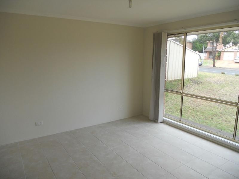 287 Whitford Road, Green Valley NSW 2168