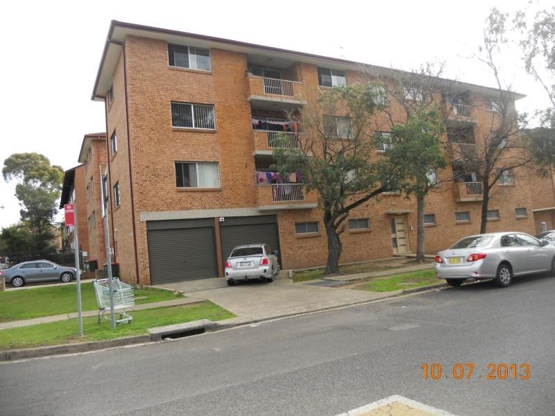 Unit 5/1 Lachlan Street, Liverpool NSW 2170