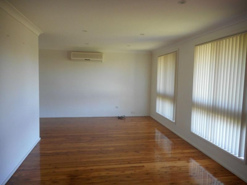 43 Elouera Crescent, Woodbine NSW 2560