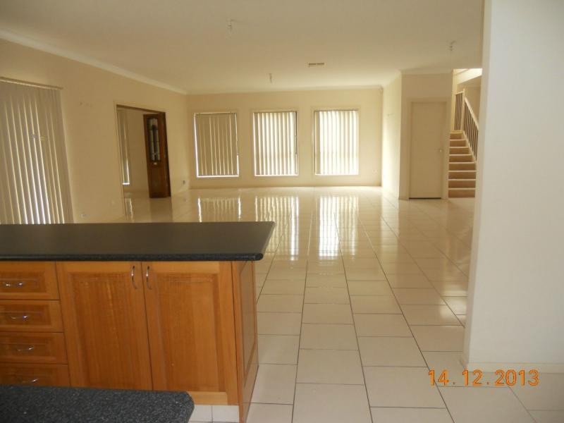 West Hoxton NSW 2171