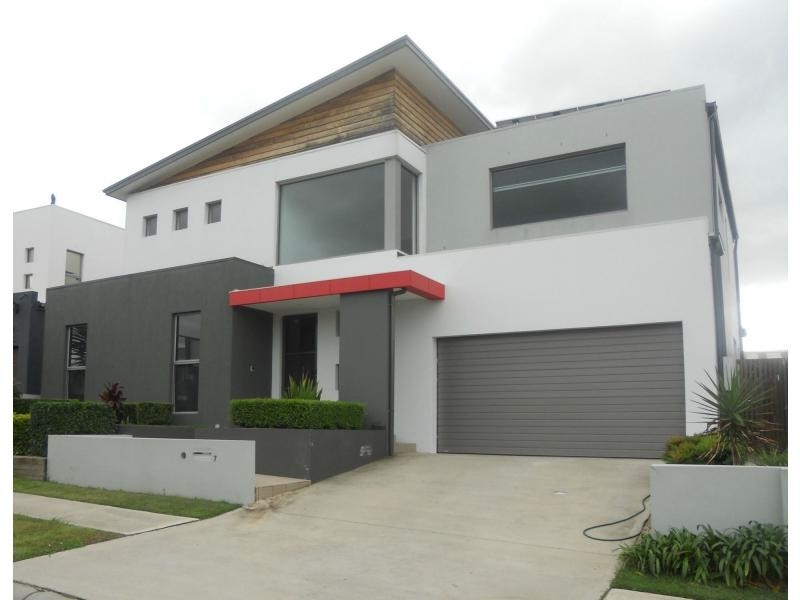 7 Piper Avenue, West Hoxton NSW 2171