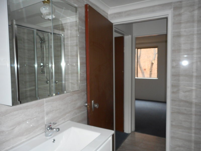 Unit 2/9 Lachlan Street, Liverpool NSW 2170