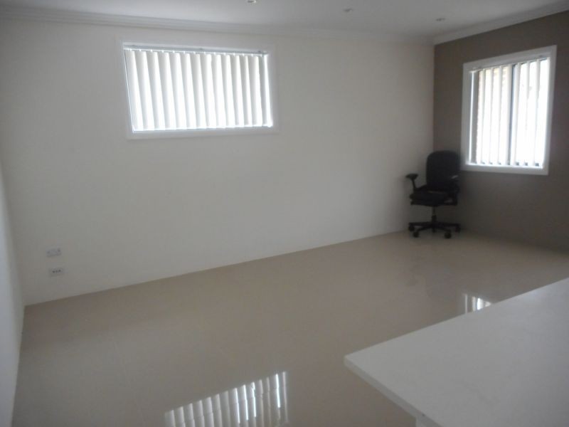 17A Wheeler Avenue, Lurnea NSW 2170