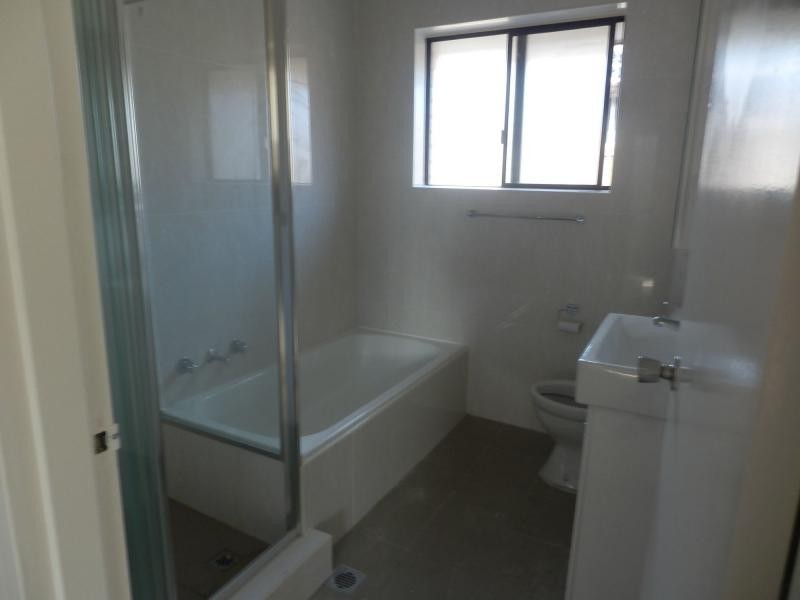 Unit 6/9 Lachlan Street, Warwick Farm NSW 2170
